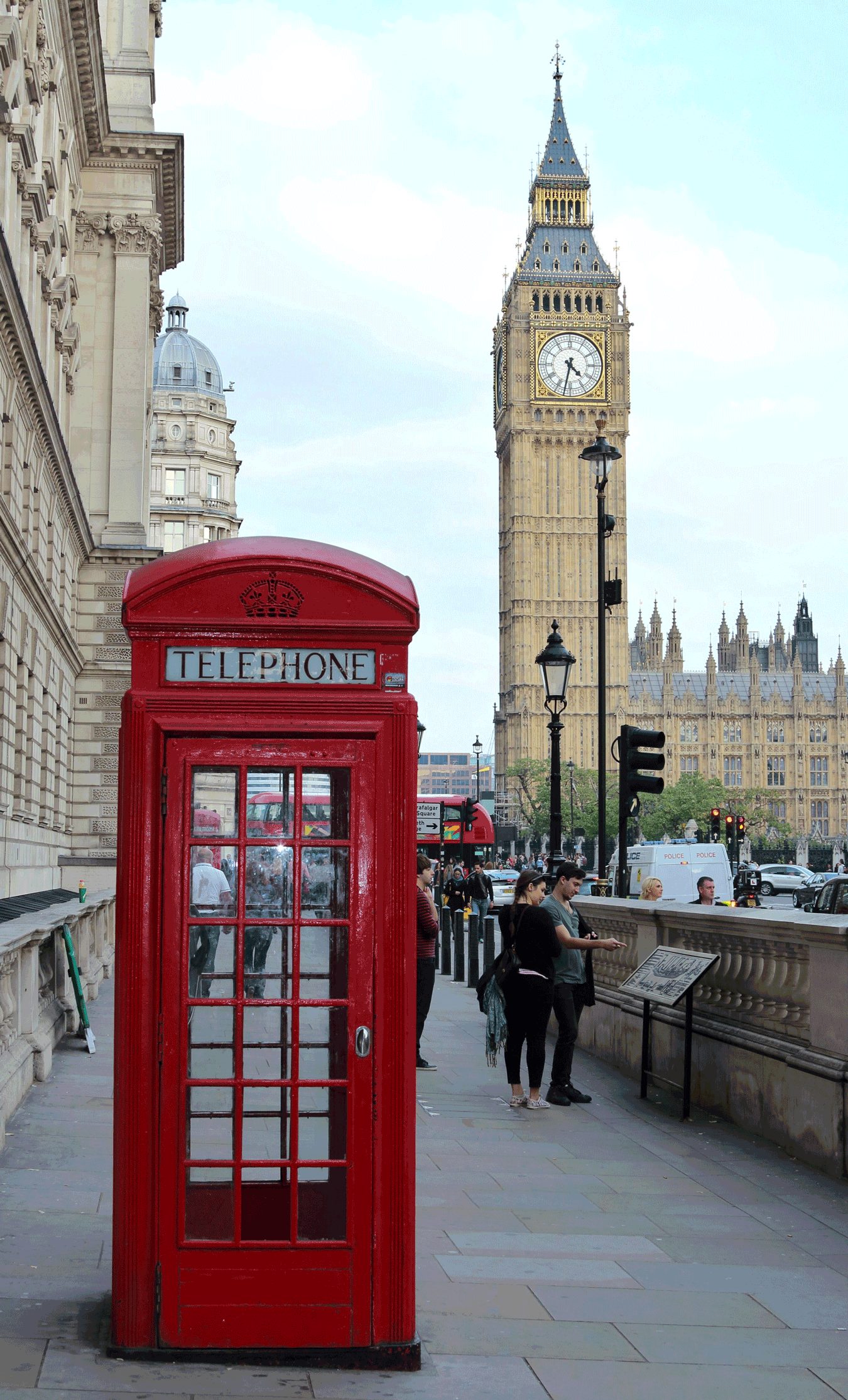 big-ben-with-red-phonebox-in-colour-pic-1